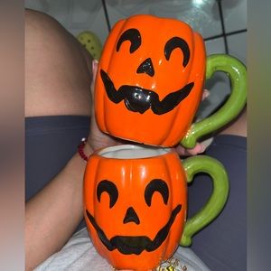Set of 2 Jack o lantern Halloween mugs